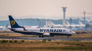 暑假威胁着Ryanair因罢工而取消600次飞行