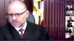 虚拟法院听证会被劫持为“ZoomBombers”屏幕清醒色情视频