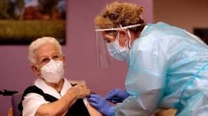 西班牙将保留拒绝冠状病毒疫苗的人的登记册