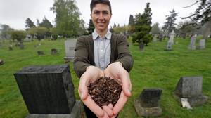 新的人类堆肥葬礼比土葬或火葬“更环保”
