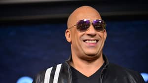 Vin Diesel有一个双胞胎，看起来绝对没有像他