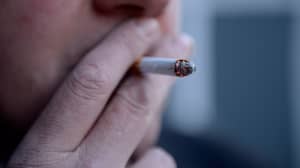 专家说，每天一支香烟每天增加心脏病和中风风险。