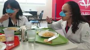 研究人员设计鼻子面膜，在吃饭时可以穿