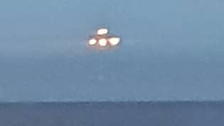 “UFO”在德文郡海滨上空盘旋10秒