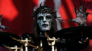 Slipknot创始成员和鼓手Joey Jordison去世了“loading=