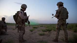 英国本周末将在阿富汗的最后剩下的士兵带来