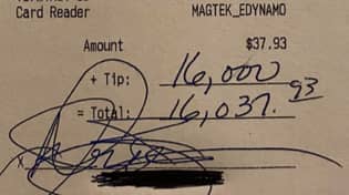 在酒保的16,000美元的提示获得工作人员之间的人们离开餐厅的评论不佳的评论