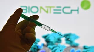 第一个患者接受实验性癌症疫苗作为Biontech试验的一部分