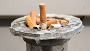 英国的第一个户外吸烟禁令将在牛津郡推出