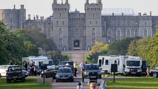 Windsor城堡外的旅行者营地，最多30名大篷车