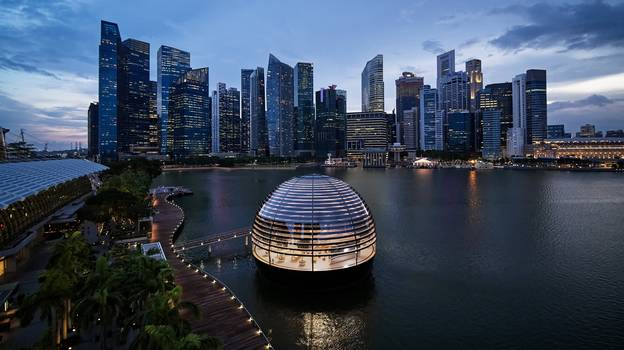Apple本周在新加坡开设一个未来派浮店