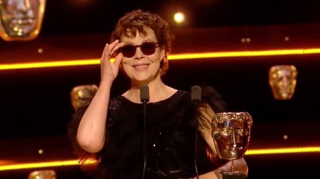 记住海伦·麦克罗里（Helen McCrory）在BAFTA奖上忘记眼镜的样式