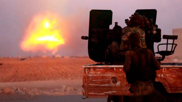 ISIS炸弹制造商在伊拉克中部，他自己的爆炸物杀害