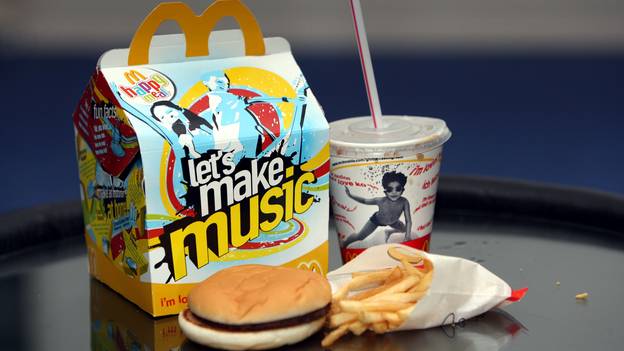 麦当劳可以从快乐餐中删除塑料玩具，以帮助环境