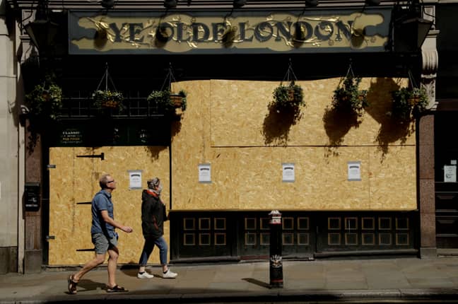 Ye Olde London Pub位于英国伦敦。学分：PA