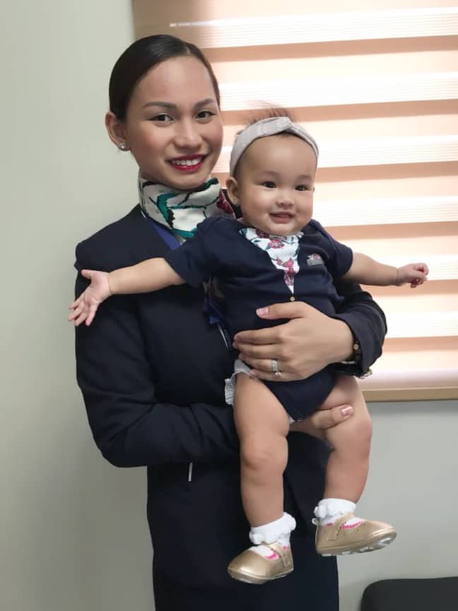 空姐Patrisha Orando和她的女儿Jade。图片来源：纽约