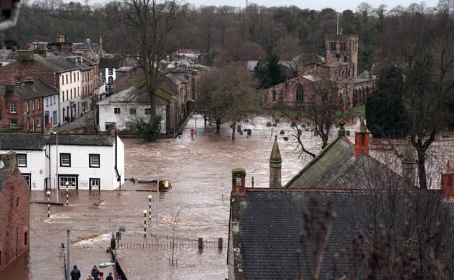 坎布里亚郡的Appleby-in-Westmorland已经遭受了风暴Ciara的洪水症。学分：PA