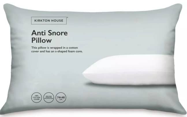阿尔迪（Aldi）的反打nore枕头可以帮助夜间种植者的伴侣获得更好的睡眠。学分：Aldi
