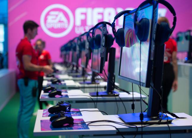 FIFA 22是在地平线上，游戏玩家已经倒数了，直到它发布