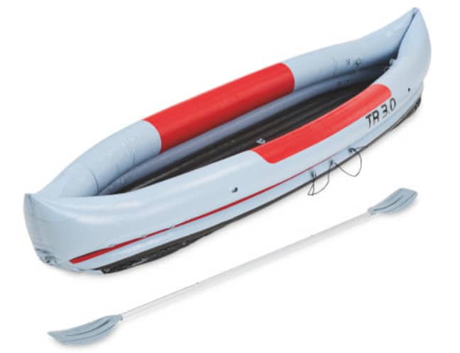 皮划艇的价格仅为39.99英镑，有红色或蓝色。学分：Aldi“width=