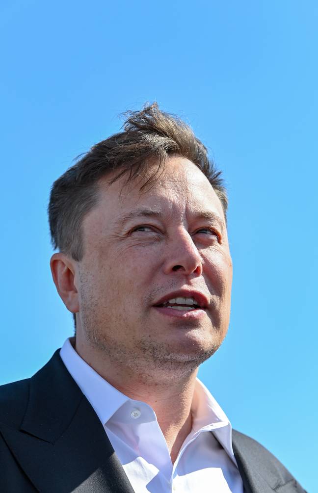 Elon Musk在顶部点关闭。信用：PA