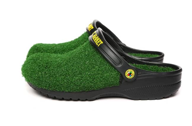 Astro Turf Crocs，因为“在草地上行走”的感觉。学分：唐人街市场/鳄鱼