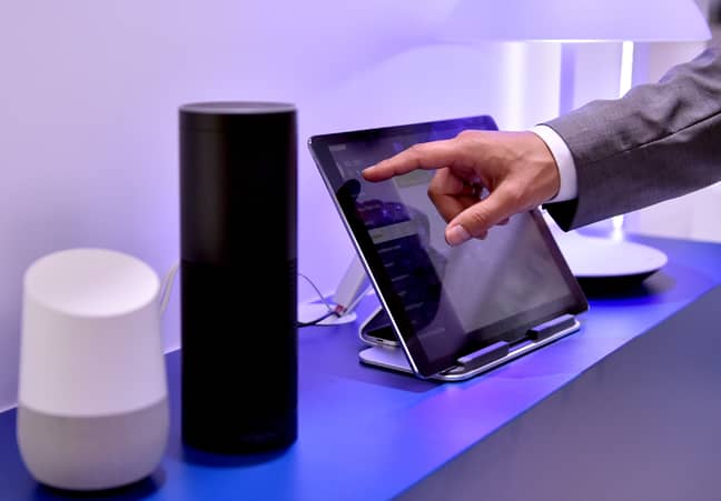 Google Assistant Speaker和Amazon的Echo -Alexa语音服务在柏林IFA上介绍（信用：PA）