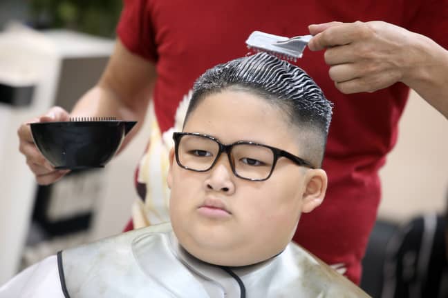 回到我的那一天，九岁的孩子曾经把耐克的sw剃到他们的头部侧面。信用：Shutterstock