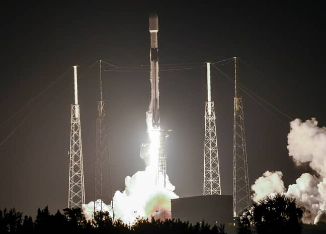 最新批次的60颗Starlink卫星昨天从Cape Canaveral推出。信用：PA