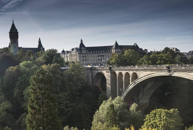 卢森堡现在是第一个提供免费旅行的国家。信用：PA