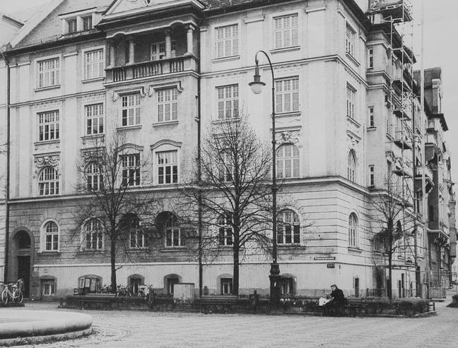 Hitler和Alice在慕尼黑的建筑住在。信用：SWNS
