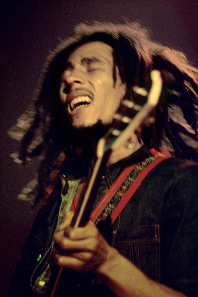Bob Marley 1976年。学分：PA“loading=
