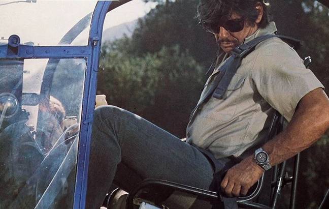 Charles Bronson基于大胆的逃脱的1975部电影。信用：哥伦比亚图片