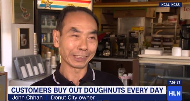 约翰·奇汉（John Chhan），甜甜圈市老板。学分：CNN