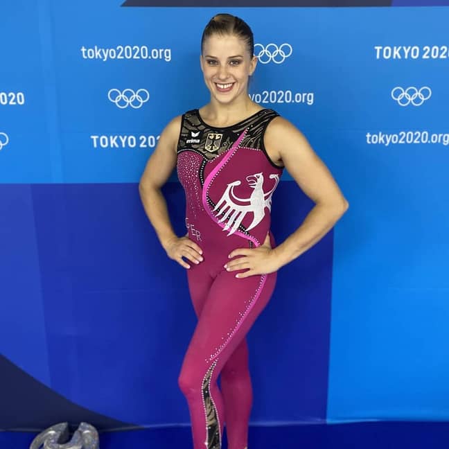 伊丽莎白·塞茨穿着新的奥运紧身衣。信贷:Instagram / @seitzeli