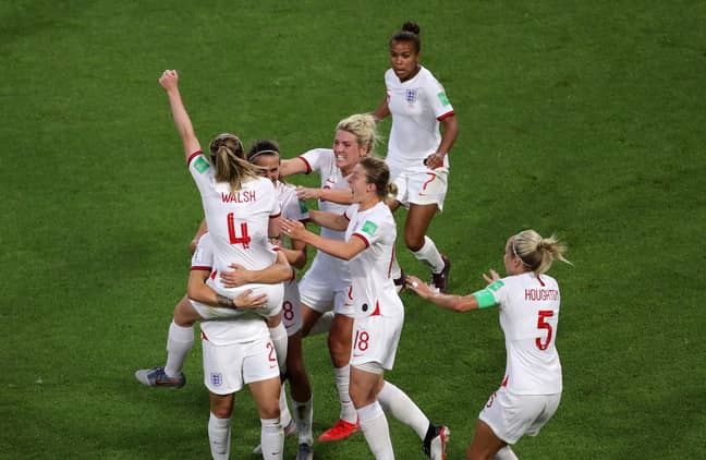 英格兰女子庆祝对挪威的进球。图片：PA图片