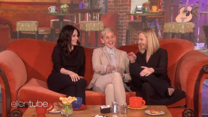 Ellen DeGeneres用惊喜的“朋友”聚会震惊了观众