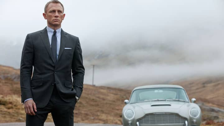 据报道，丹尼尔·克雷格（Daniel Craig）将签署另外两部詹姆斯·邦德电影的交易