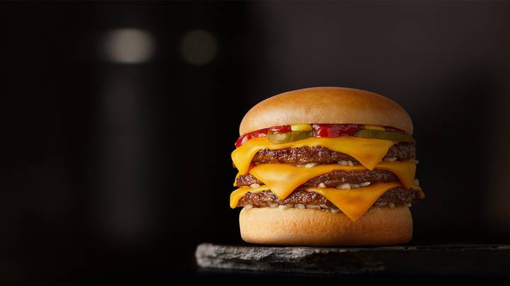 麦当劳以2.39英镑的价格发布三重芝士汉堡