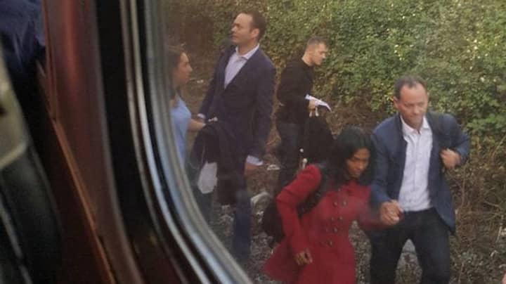 在伦敦火车上大声朗读圣经的人导致乘客撤离