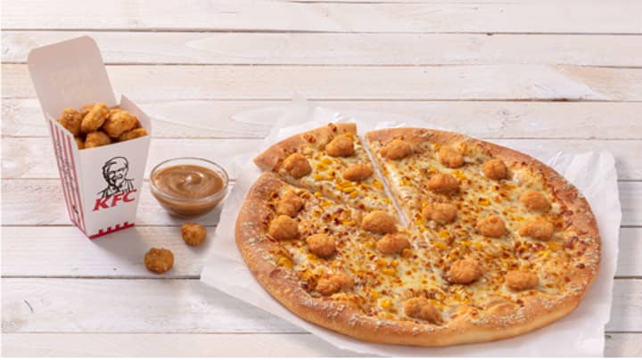 披萨小屋和肯德基发行爆米花鸡肉比萨饼来庆祝国家披萨日