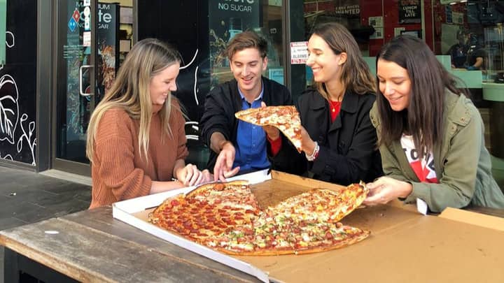 多米诺（Domino）在澳大利亚推出了有史以来最大的披萨