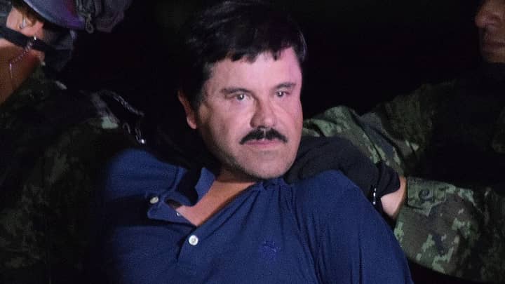 录像显示El Chapo在2015年爆发了最大安全监狱