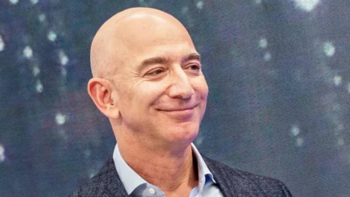 杰夫·贝佐斯（Jeff Bezos）可能会在2026年成为世界上第一位万亿
