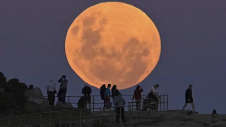 美国国家航空航天局预测“月亮摆动”将导致地球上的毁灭性洪水