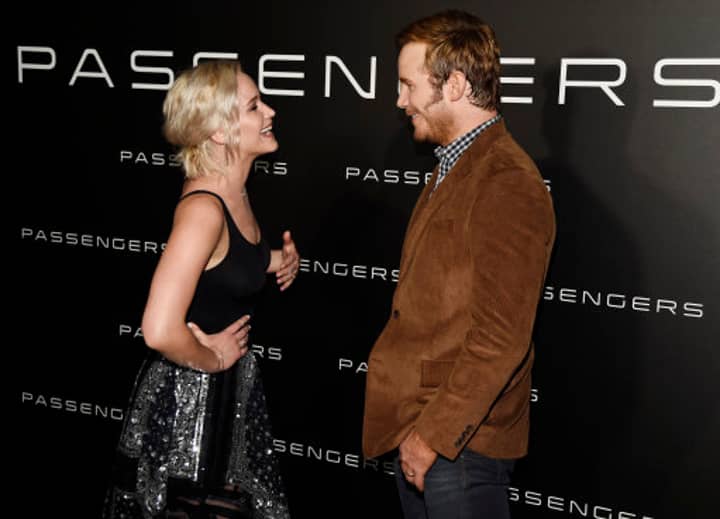 克里斯·普拉特（Chris Pratt）与詹妮弗·劳伦斯（Jennifer Lawrence）讨论尴尬的性爱场面“width=