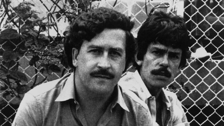 前中央情报局特工在寻找巴勃罗·埃斯科巴（Pablo Escobar）失踪的数百万美元的潜艇