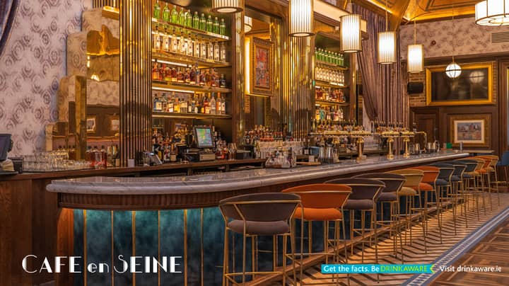 Smirnoff Vodka宣布在CaféEnSeine宣布新马提尼酒的经验，以庆祝无时间死亡的发行