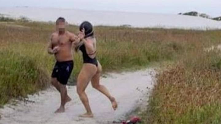 MMA战斗机被据称在照片拍摄时自慰的人受到创伤