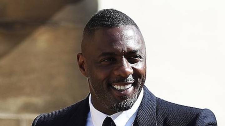 伊德里斯·埃尔巴（Idris Elba）使粉丝陷入疯狂的回应，以回应“詹姆斯·邦德”（James Bond）